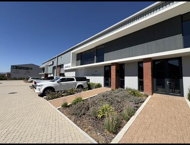 428M² WAREHOUSE TO LET IN KRAAIFONTEIN INDUSTRIA
