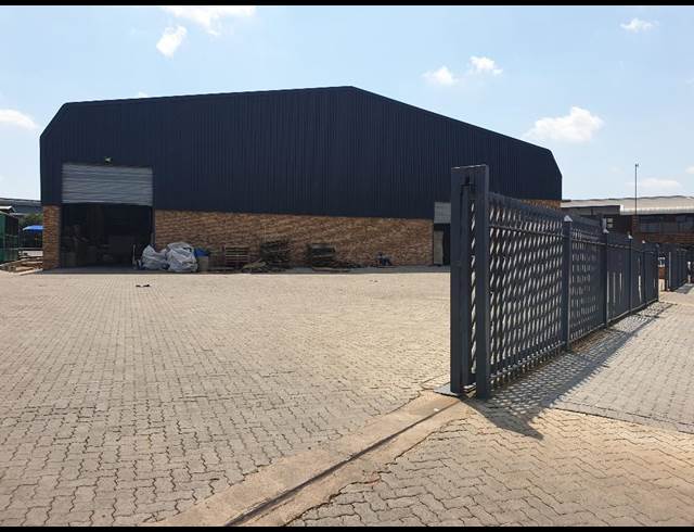 1,000M² WAREHOUSE TO LET IN WADEVILLE