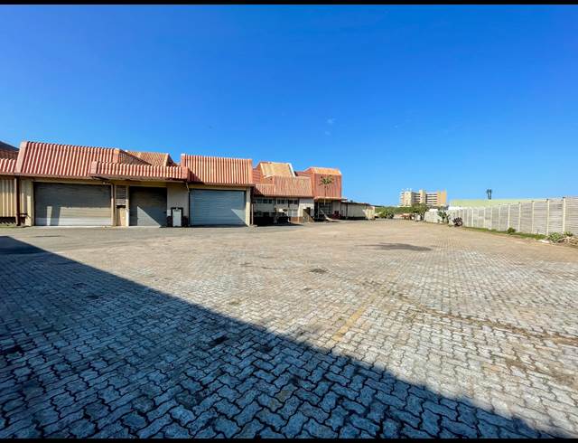 5,316M² FACTORY TO LET IN PROSPECTON INDUSTRIAL