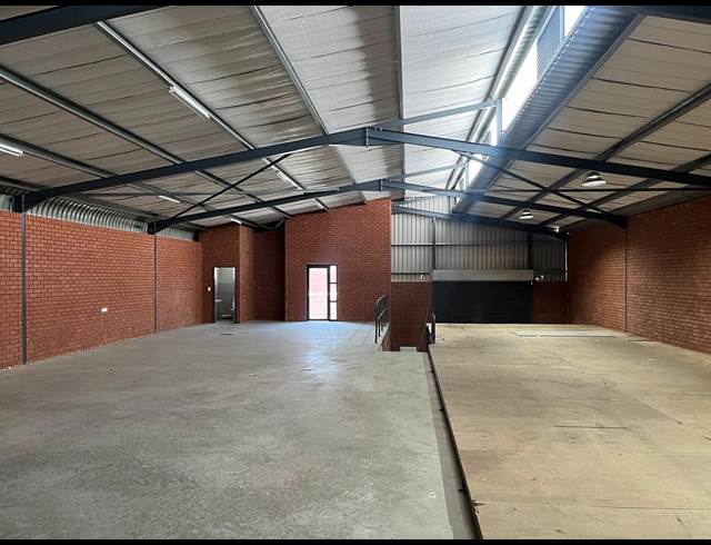 577M² WAREHOUSE TO LET IN ORMONDE