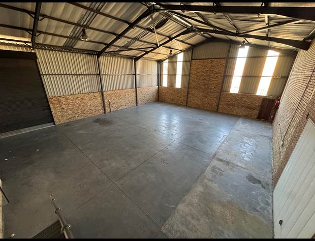 385M² WAREHOUSE TO LET IN PRINCESS AH