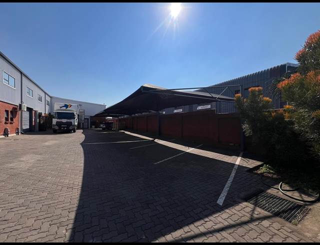 275M² WAREHOUSE TO LET IN SUNDERLAND RIDGE