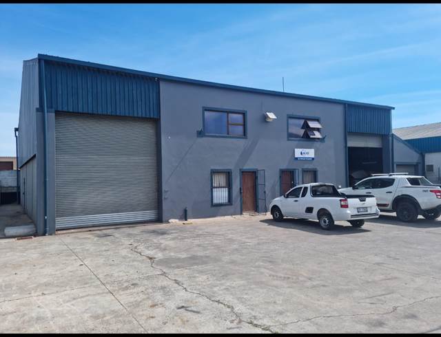 300M² WAREHOUSE TO LET IN BROADLANDS