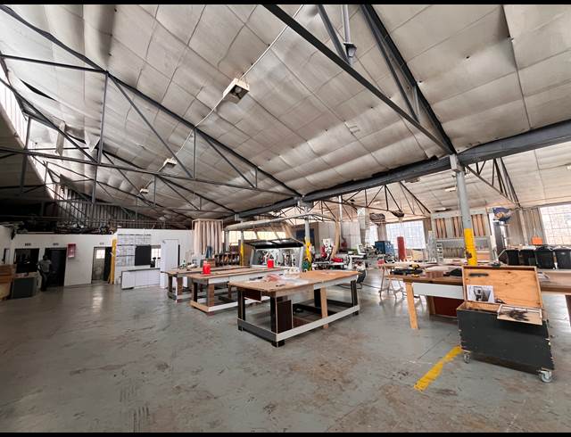 1,192M² WAREHOUSE TO LET IN SEBENZA