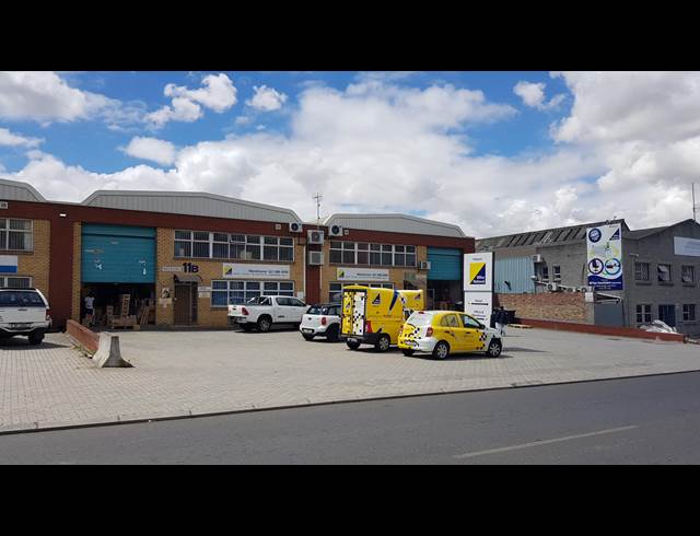 900M² FACTORY TO LET IN OKAVANGO PARK
