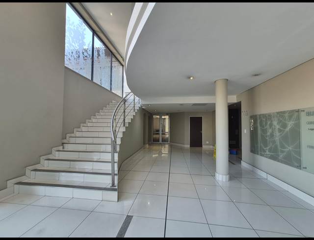556M² OFFICE TO LET IN SANDTON CENTRAL