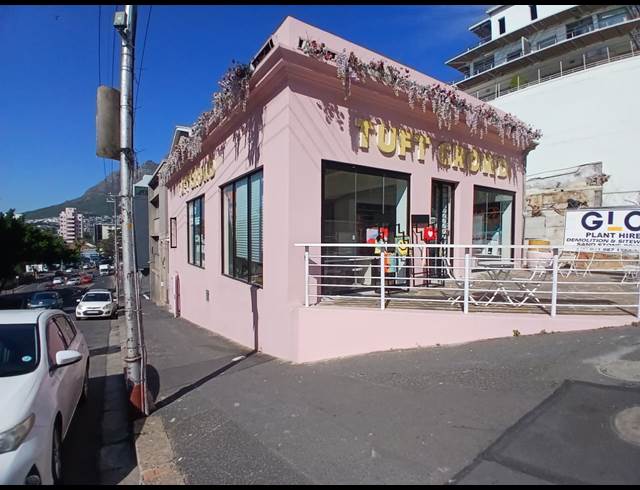 91M² RETAIL TO LET IN GARDENS