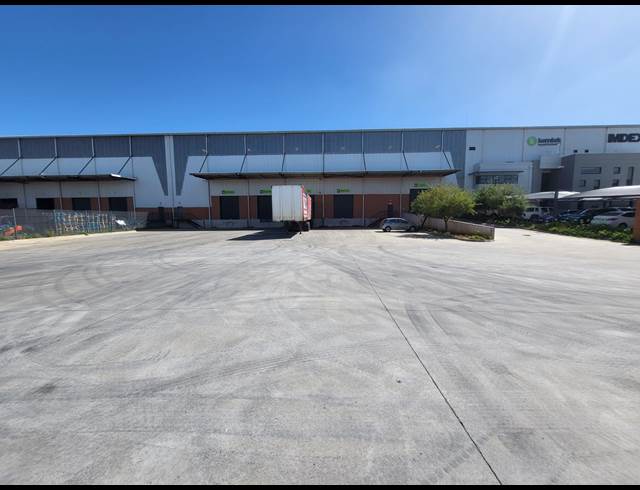5,622M² WAREHOUSE TO LET IN GOSFORTH PARK