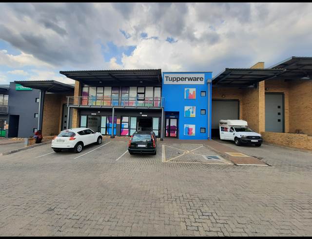 837M² RETAIL TO LET IN NORTH RIDING