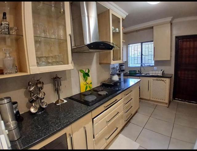 2 BEDROOM PROPERTY TO RENT IN THERESA PARK