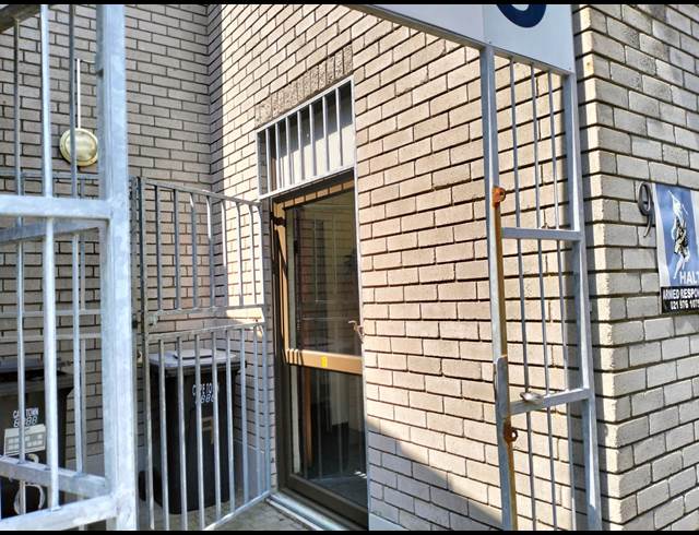 86M² OFFICE RENTED IN ROSENPARK