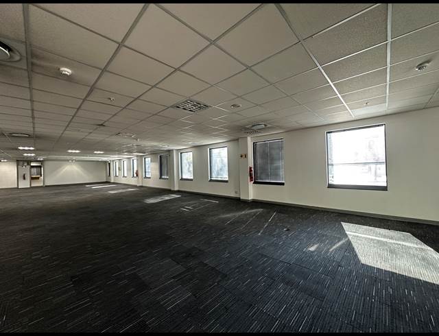 457M² OFFICE TO LET IN SANDTON CENTRAL