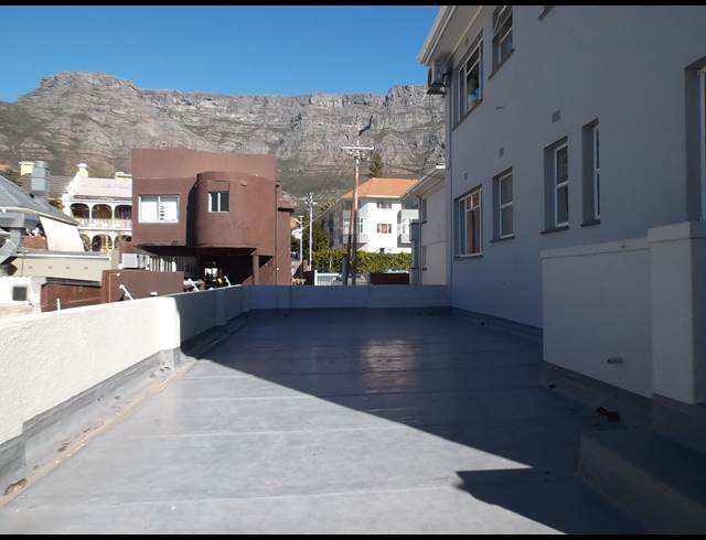 1 bed property to rent in ORANJEZICHT