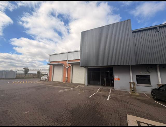 609M² WAREHOUSE TO LET IN LONGLAKE