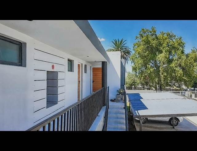 1 BEDROOM APARTMENT TO LET IN GEORGE SOUTH