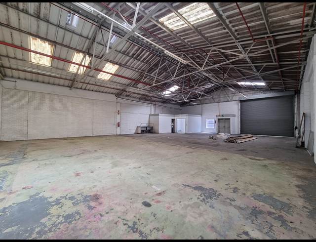 319M² WAREHOUSE TO LET IN BELLVILLE SOUTH