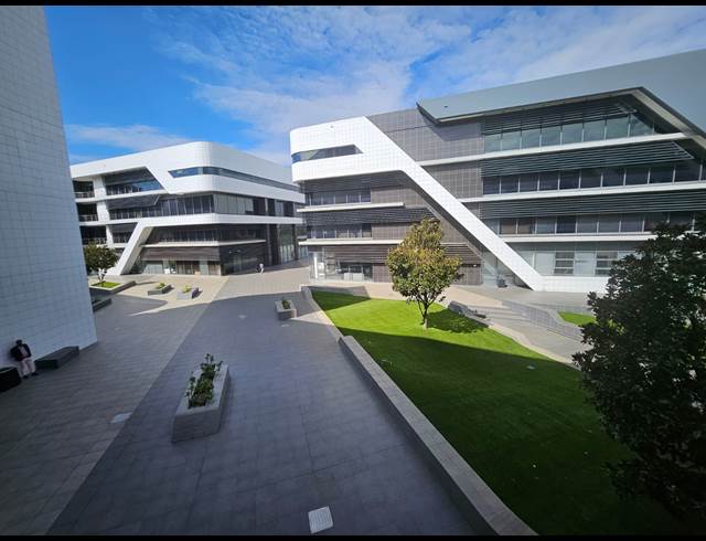 568M² OFFICE TO LET IN HIGHVELD