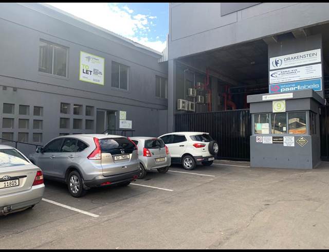 238M² WAREHOUSE TO LET IN PAARL CENTRAL