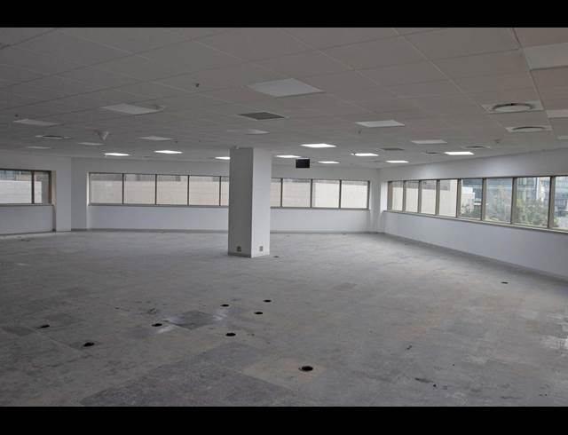 539M² OFFICE TO LET IN SANDTON CENTRAL