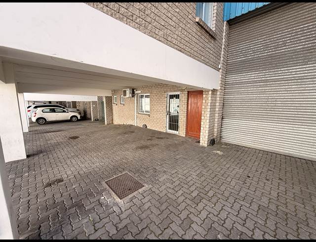 380M² WAREHOUSE TO LET IN PAROW INDUSTRIAL