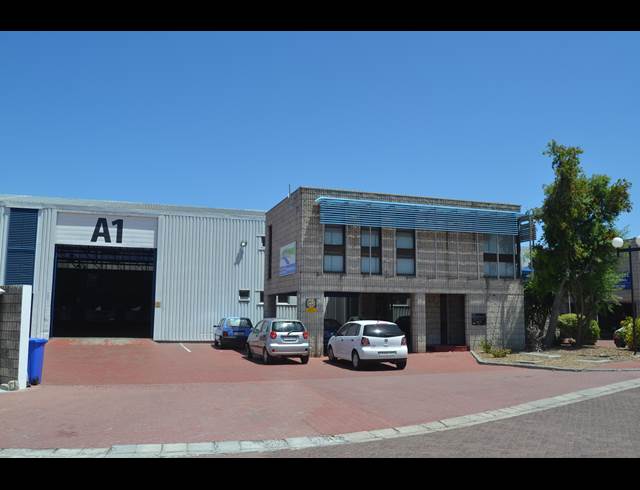 1,179M² WAREHOUSE TO LET IN BELLVILLE SOUTH