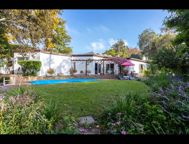 3 BEDROOM HOUSE TO LET IN CONSTANTIA