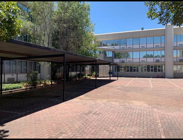 3,348M² WAREHOUSE TO LET IN STRATHAVON