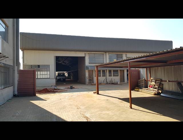 500M² FACTORY TO LET IN ANDERBOLT