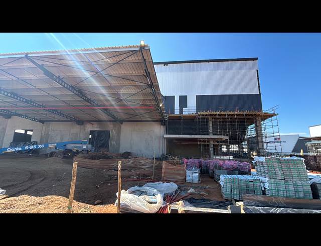 9,909M² WAREHOUSE TO LET IN JET PARK
