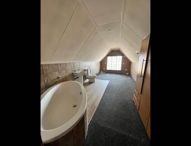 3 BEDROOM PROPERTY TO RENT IN DALPARK EXT 11