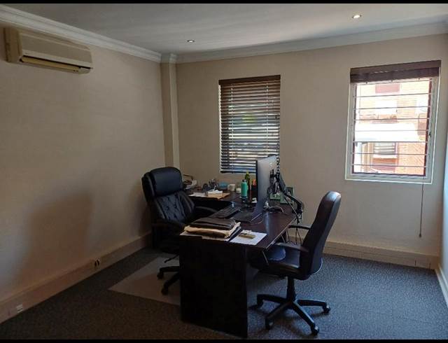 BUSINESS PROPERTY TO RENT IN DIE HOEWES