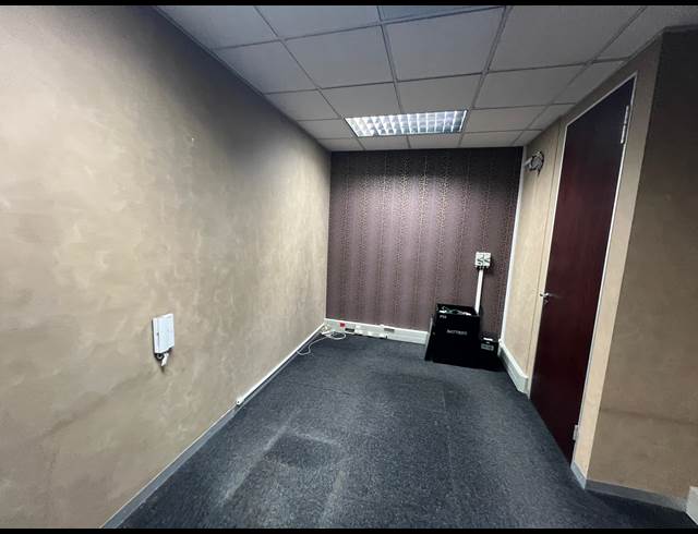 120M² OFFICE TO LET IN UMHLANGA RIDGE