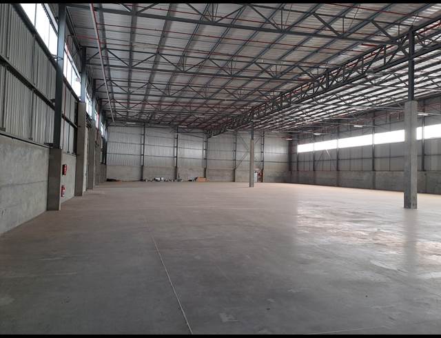 3,101M² WAREHOUSE TO LET IN POMONA