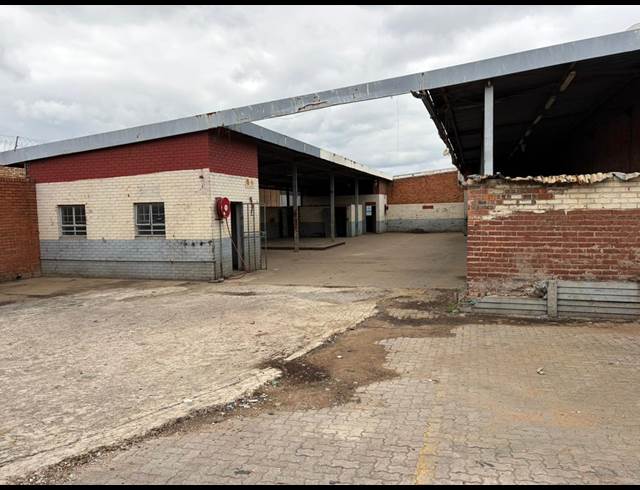517M² WAREHOUSE TO LET IN PRETORIA WEST