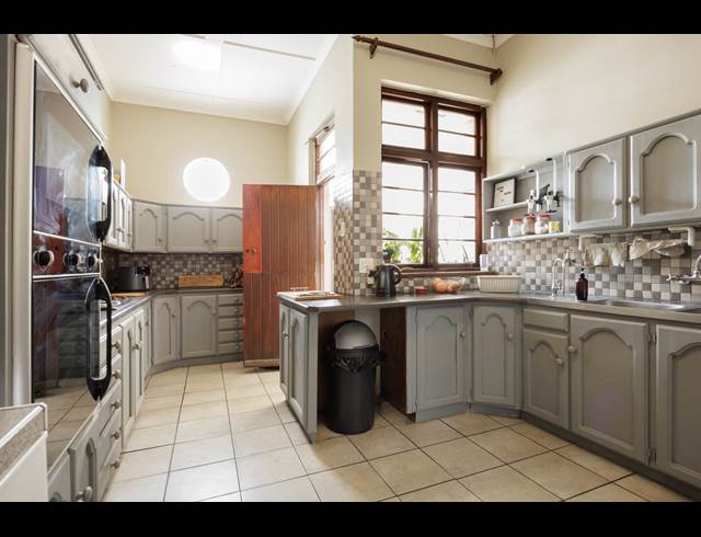 4 bed property to rent in WORCESTER CENTRAL