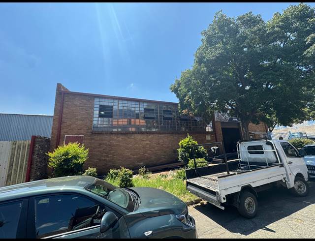400M² WAREHOUSE TO LET IN BOOYSENS RESERVE