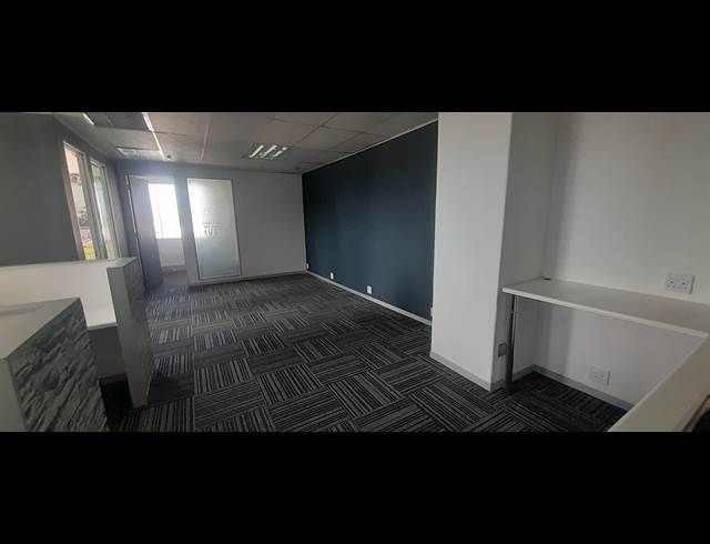 116.50M² OFFICE TO LET IN BEDFORD GARDENS