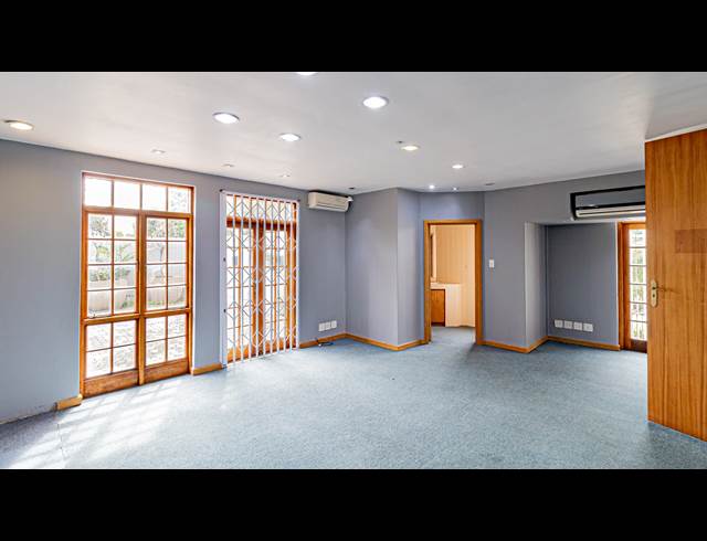 1,702M² OFFICE TO LET IN KENSINGTON B