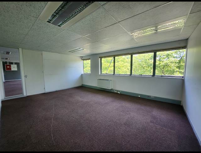 313M² OFFICE TO LET IN RANDJESPARK
