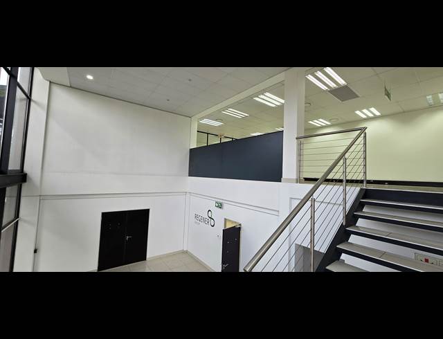 531M² WAREHOUSE TO LET IN NORTH RIDING