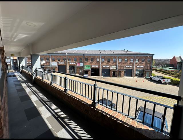 291M² OFFICE TO LET IN HIGHVELD BUSINESS PARK
