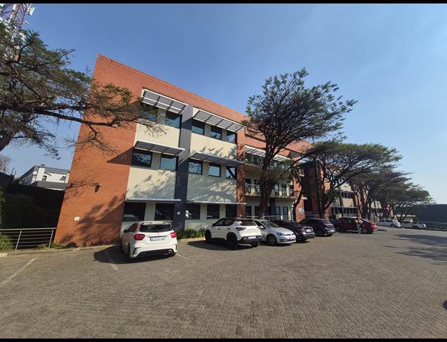80M² OFFICE TO LET IN WOODMEAD