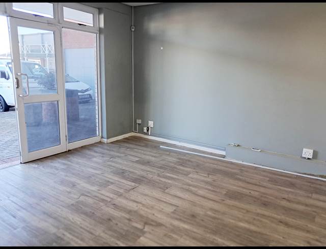 75M² OFFICE RENTED IN NEWTON PARK