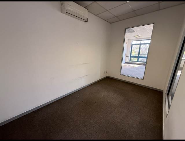 210M² OFFICE TO LET IN ROSEBANK