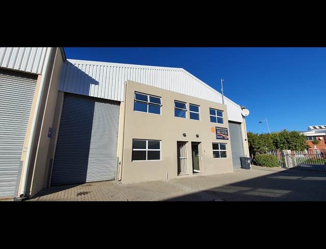 202M² WAREHOUSE TO LET IN AIRPORT INDUSTRIA