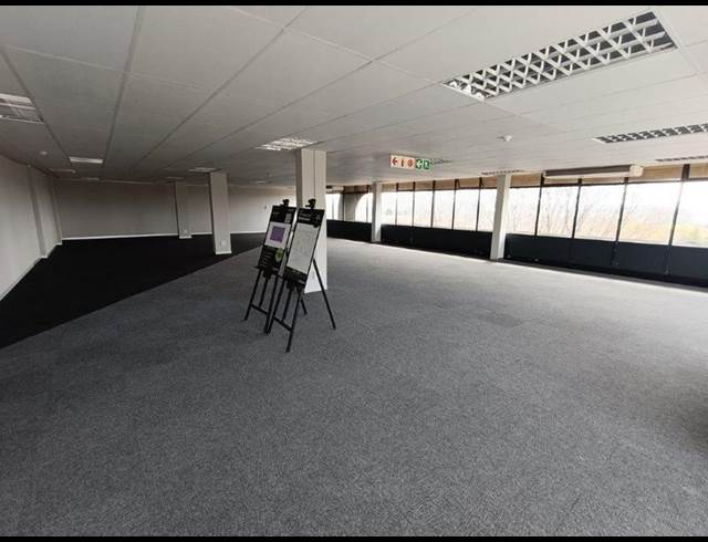 BUSINESS PROPERTY TO RENT IN CRESTA