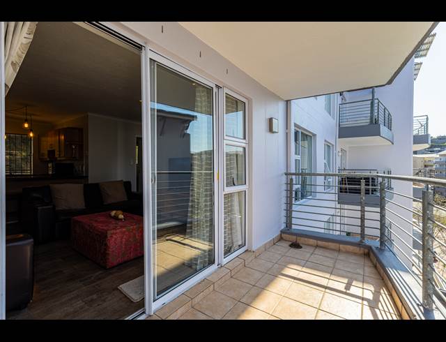 2 BEDROOM APARTMENT TO LET IN TYGER WATERFRONT