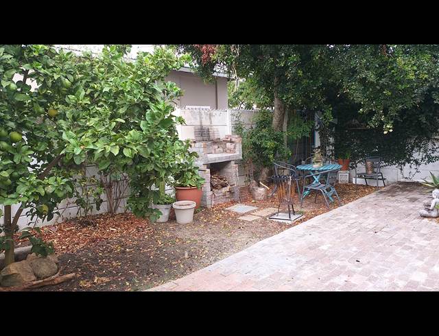 2 bed property to rent in OBSERVATORY