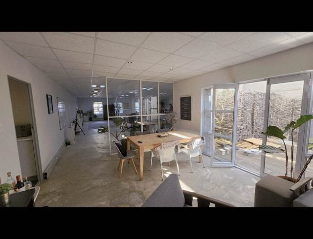 144M² OFFICE TO LET IN WESTLAKE