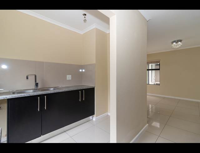 3 BEDROOM HOUSE TO LET IN PARKLANDS NORTH